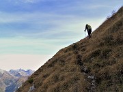 46 ..molto ripida salita per cima Pizzo Badile